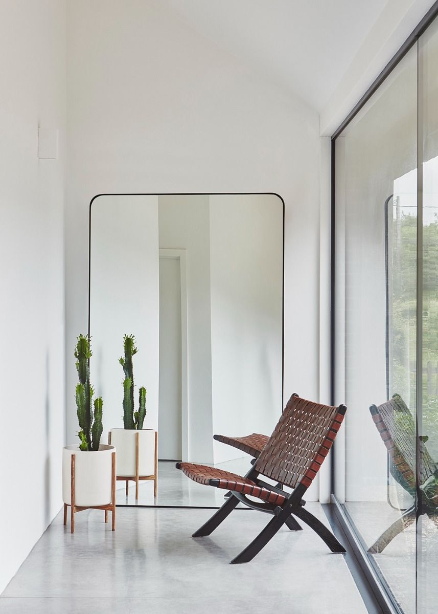 Hilmond Mirror
