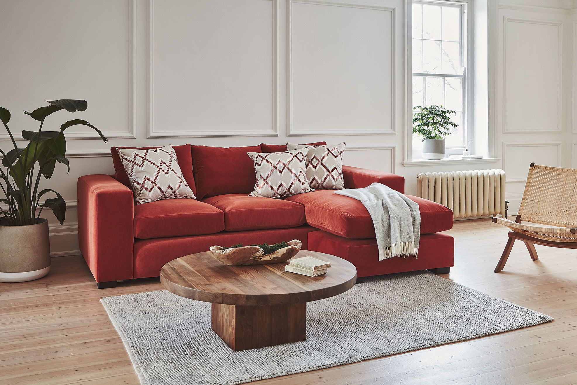 Manhattan Sofa With Chaise