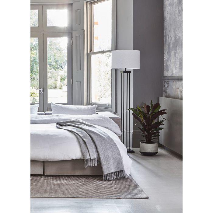 Lund Floor Lamp