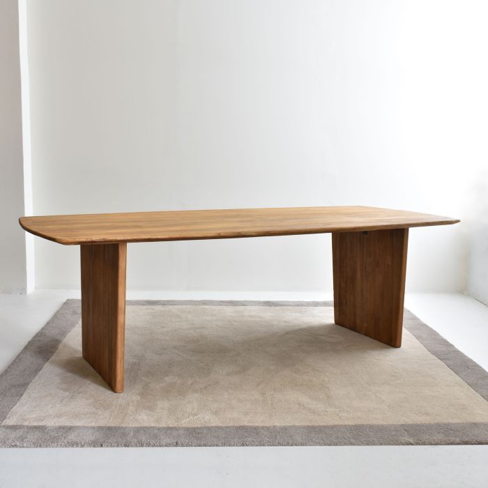 Neve Dining Table 001 - Outlet