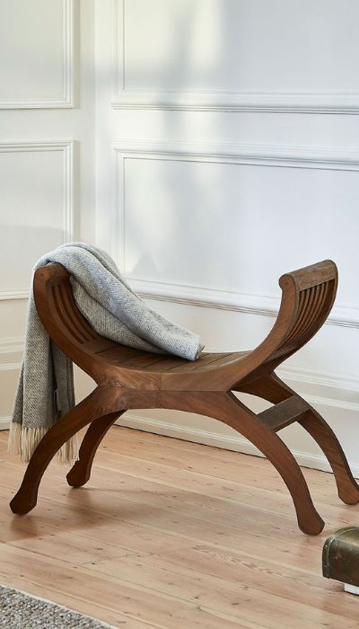 Accent Chairs